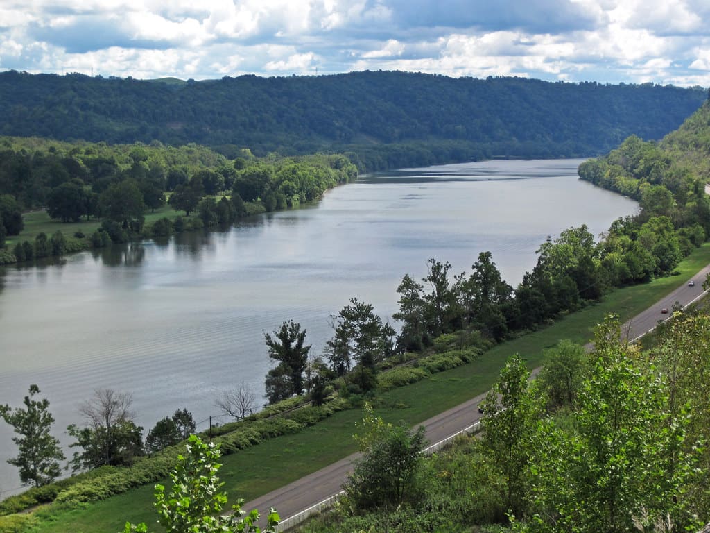 Reel in the Best: Top Ohio River Fishing Spots